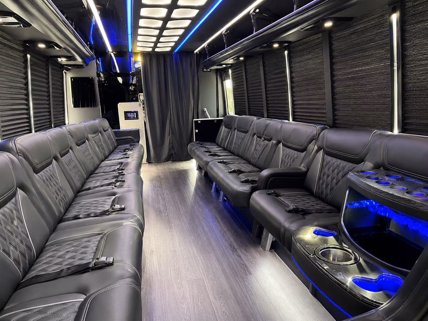 Rent a Bus to Palm Beach International Airport